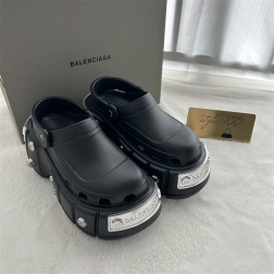 발렌시아가 샌들 9822