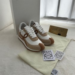 로에베 스니커즈 9836